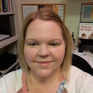 Meet your Posher, Emilie